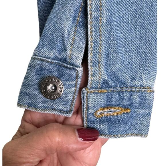 The Style Between Us Denim Fringe Rhinestone Fringe Jean Jacket Size Medium - Picture 4 of 9